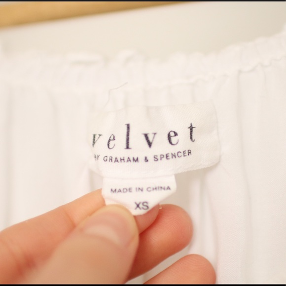 White Flowy Blouse - Picture 3 of 3